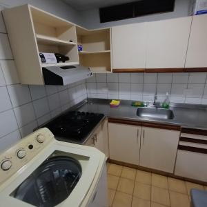 Apartamento Con Vista Hacia La Avenida Santander Y La Ciudad