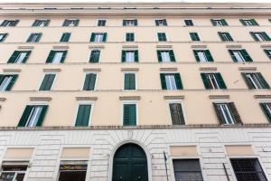 Elegant and quiet near the Colosseum