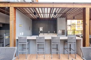 Aptos completos com lazer a poucos minutos da praia HFOs