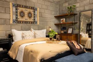 Downtown Loft Style Comfort and Everything at Your Fingertips