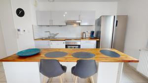 Hibiscus - Parking Privé - Proche Tramway T4 T6