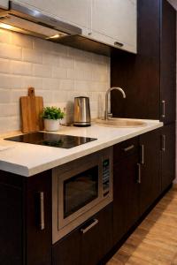 New Business-Class Apartment 1 хв від метро