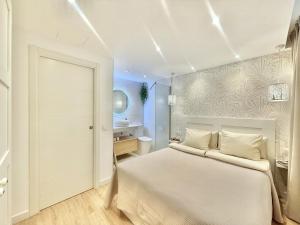 PaulMarie Olympia Apartment