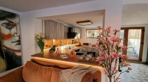 Casa de sub Brazi Relaxare la munte cu Ciubar