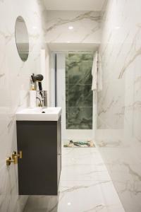 La Maison di Mery Naples Center