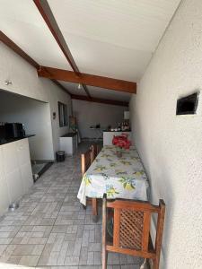 Casa no Pereque açu com churrasqueira e wi-fi