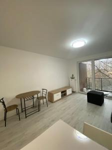 Warsaw Apartment with Parking