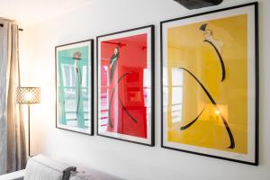 Bright Modern Vintage Renovated Flat In Le Marais