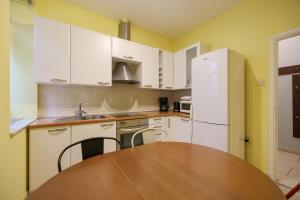 Quattro Cantoni Apartment