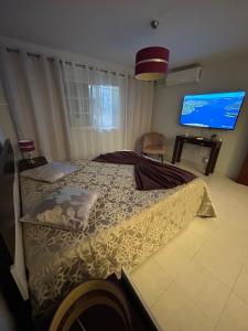 Paradise House - Apartment in Villa with private pool and private garden