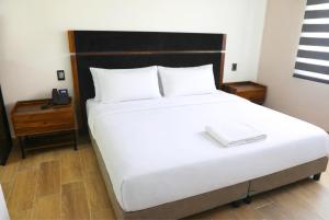 Hotel Vía Norte - Business con parking y acceso rápido al Periférico