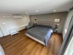 Almond Apartments - Plebiscito