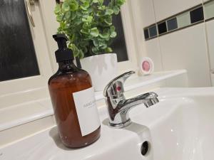 Cosy Shrewsbury Apartment - Free Parking-Sleeps 4