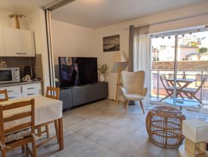 Escapade à Bandol balcon verdoyant et plage à deux pas