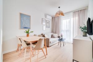 Legnicka Residnce 17B Adam i Ela