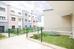 Studio 10 min from Paris