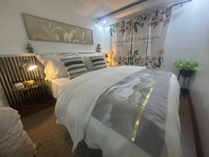 MisyEdz Homes Clark Dau Good for 2 Loft