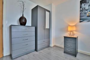 City View Apartment, Free Parking, by NMB Property