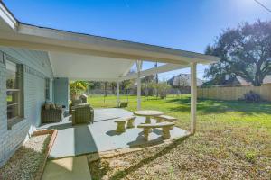 14 Mi to FIFA World Cup! Comfortable 3BR, 2BA Home