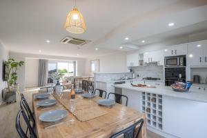 Ocean Views Coastal Retreat - Bunbury