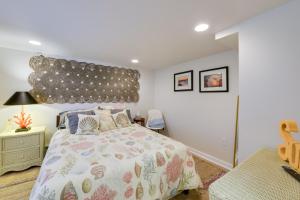 Cozy Ventnor Getaway Walk to Public Beach!