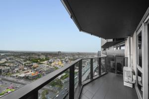 Sky Apartment with Bay view in CBD with Poo & Gym