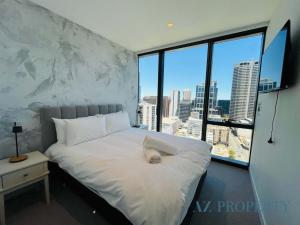 Luxury Perth CBD Apartment with Pool & Gym