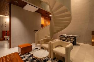 New 2BR Tropical Stylish Villa Canggu - 4 min to Finns