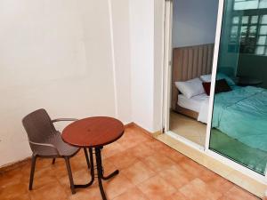 2 bedroom apartment with breakfast included