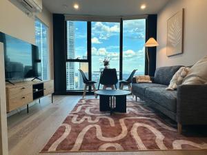 380 Melbourne - High-Rise City View Apt in CBD