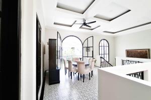 Urbanview Hotel Rumi Rooms Syariah UMS Solo