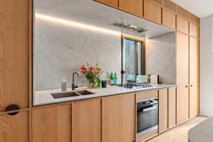 The Quay Retreat - Steps from Opera House & CBD