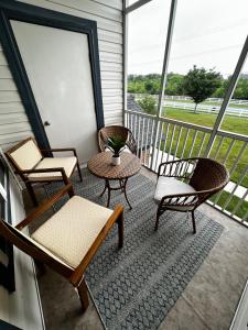 Beautiful condo in Villages of Five Points, Lewes
