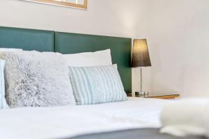 46 Hay St Hideaway Central 2BRparking