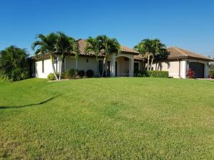 Villa in Cape Coral with swimming pool
