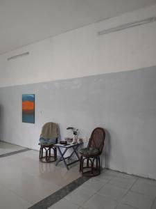 Full Local House near Beach