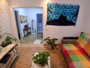 quiet beachfront room in shared apartment - quarto tranquilo num apartamento compartilhado em frente a praia