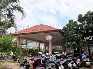 Sea Beach Koh Larn 1