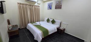 Hotel KCR Grand
