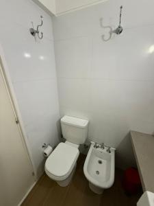 Comodo departamento en calle Alsina zona Güemes