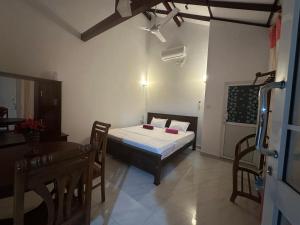 Mirissa Diamond Beach Villa