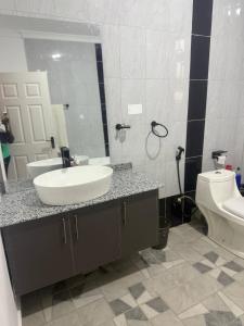 Deluxe Nairobi, Kenya