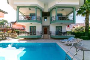 River Suite Apartments