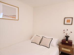 Shinchon Station 2BR Spacious Apartment