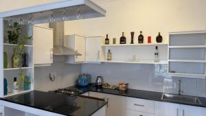 Cozy Clifford Homagama