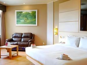 Horison Ultima Makassar