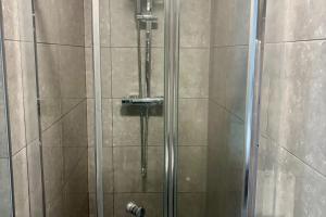 Cozy Studio in Dudley City Center