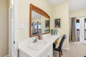 Sea Pearl at Harbour Master Suites