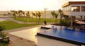 DSeason Premiere Hotel