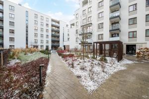 Bokserska Apartment with FREE Parking by BookingHost